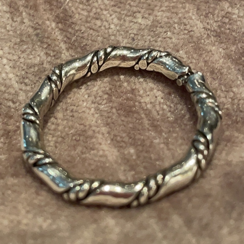 Sterling Silver Band Rope Twist Design Ring size 7